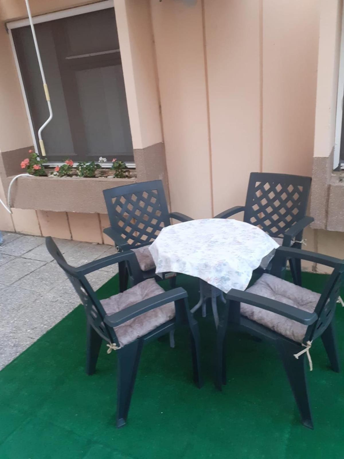 Apartments Aleksandar Petrovac Ruang foto